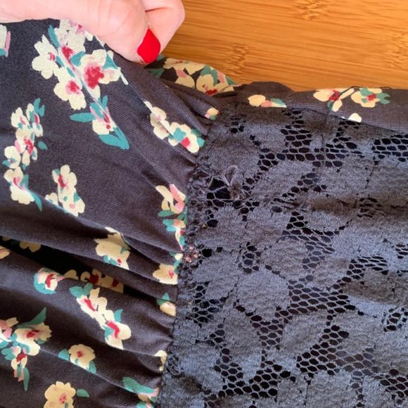 PEPE JEANS. Lace back dress - Picture 6 of 7